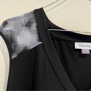 Calvin‎ Klein top